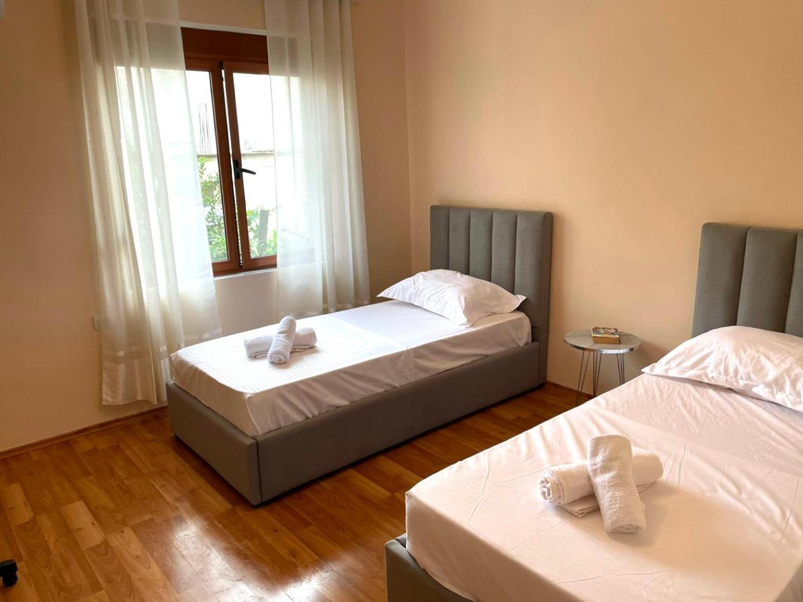 טיראנה Skanderbeg Square Apartment 02 מראה חיצוני תמונה