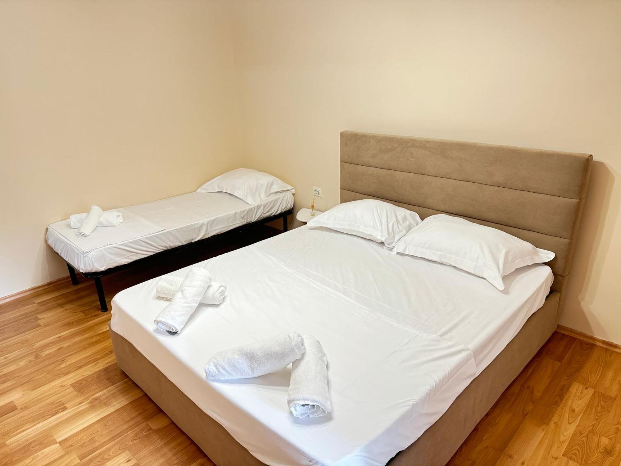 טיראנה Skanderbeg Square Apartment 02 מראה חיצוני תמונה