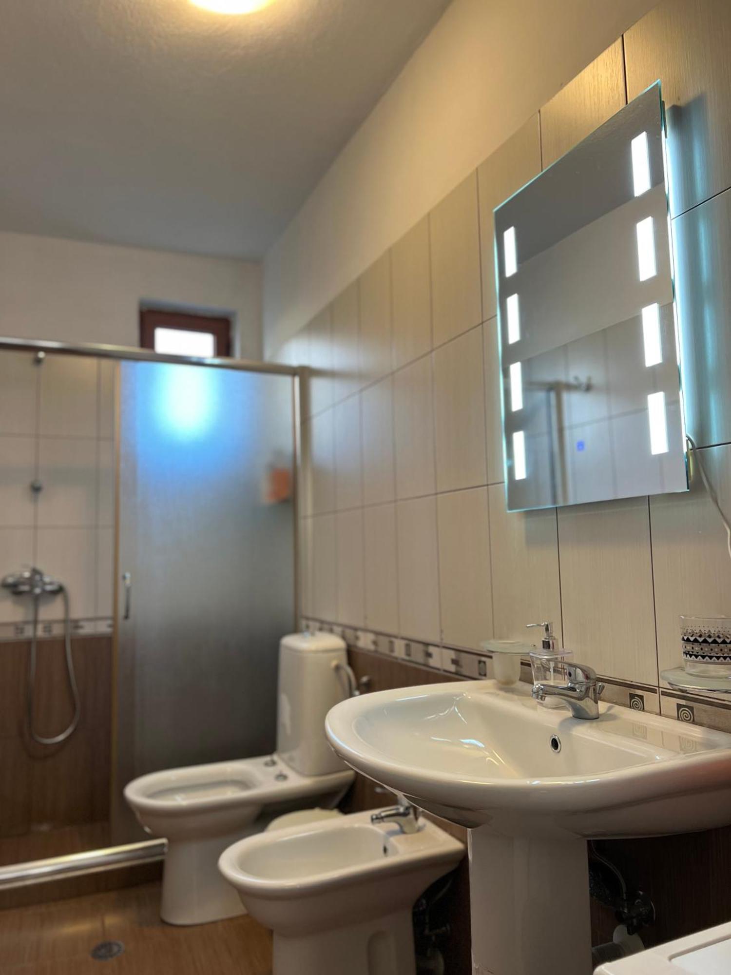 טיראנה Skanderbeg Square Apartment 02 מראה חיצוני תמונה
